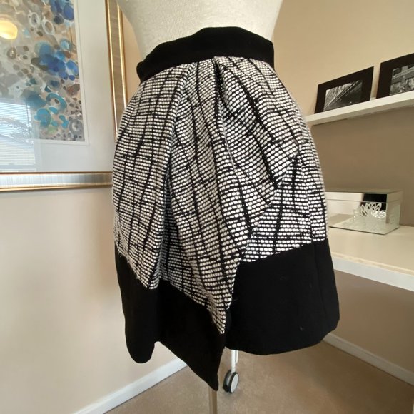 Banana Republic Black White Jacquard Knit Asymmetrical Layered Skirt US … - Picture 4 of 8